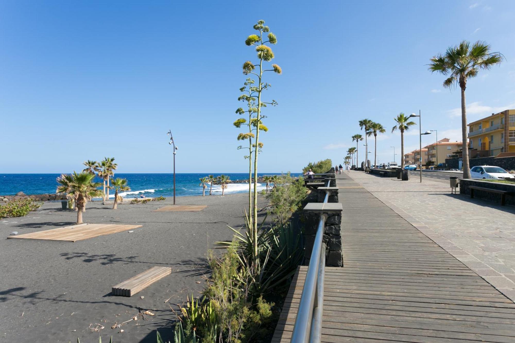 Home2Book Stunning Sea Front Caletillas, Pool Candelaria Bagian luar foto