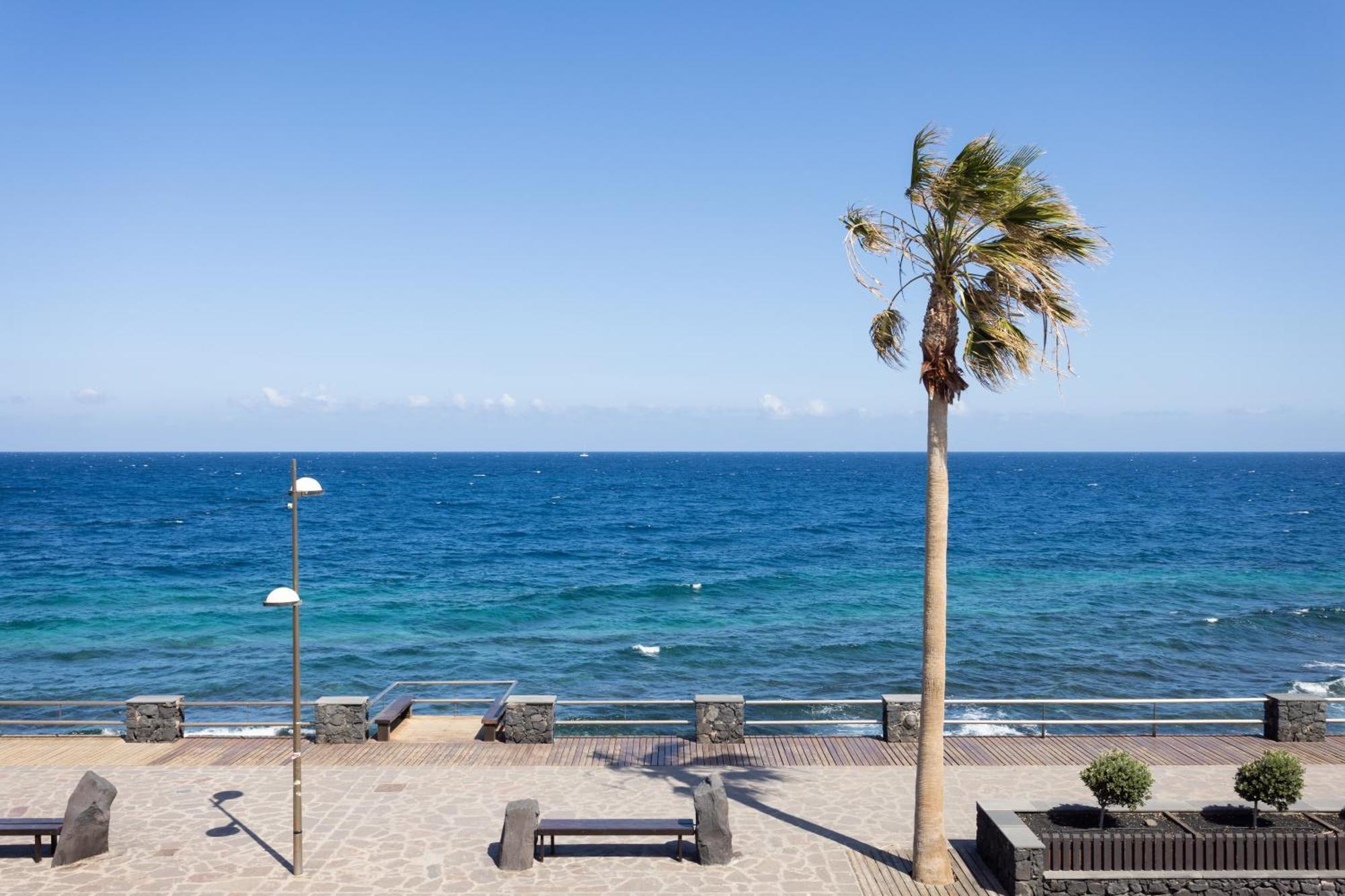 Home2Book Stunning Sea Front Caletillas, Pool Candelaria Bagian luar foto